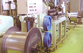 Wire straightening machine